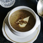 Chestnut soup with tapioca pearls